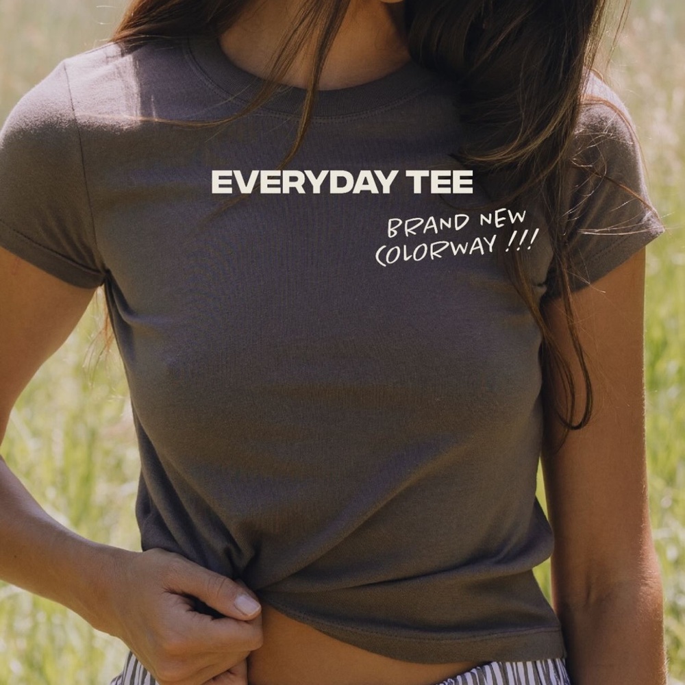 Daily Drills Everyday Tee in Mocha